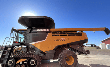 Main image CLAAS LEXION 760