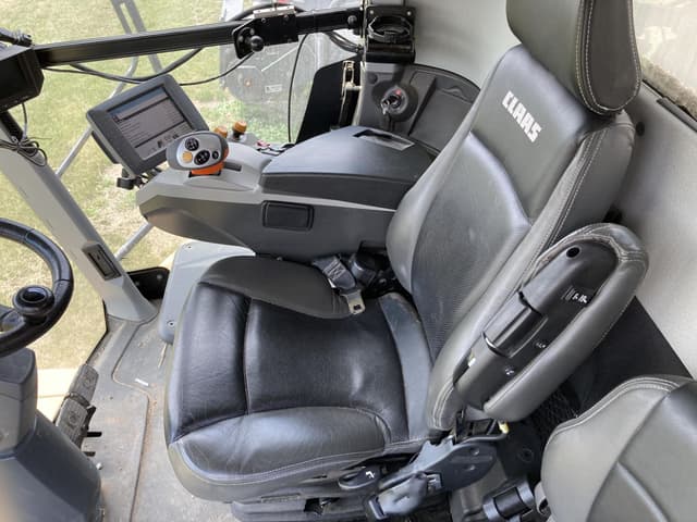 Image of CLAAS LEXION 760TT equipment image 3