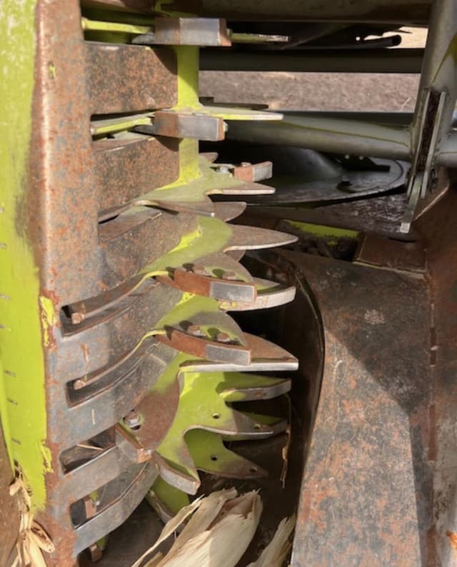 Image of CLAAS Orbis 900 equipment image 2