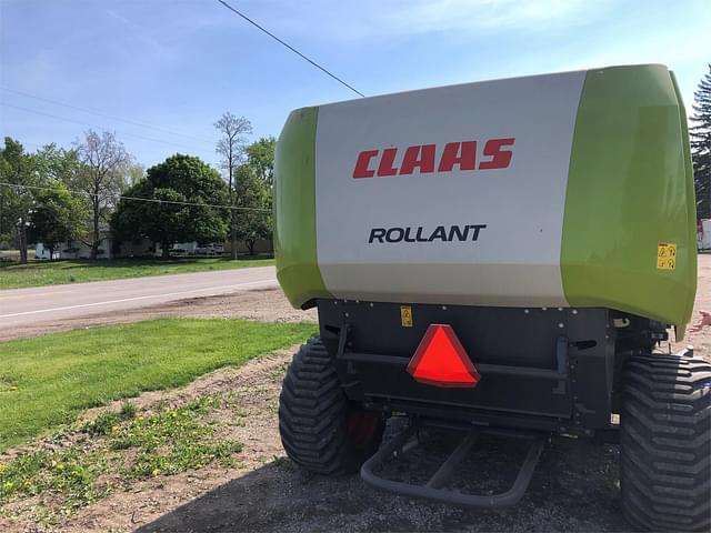 Image of CLAAS Rollant 540RC equipment image 4