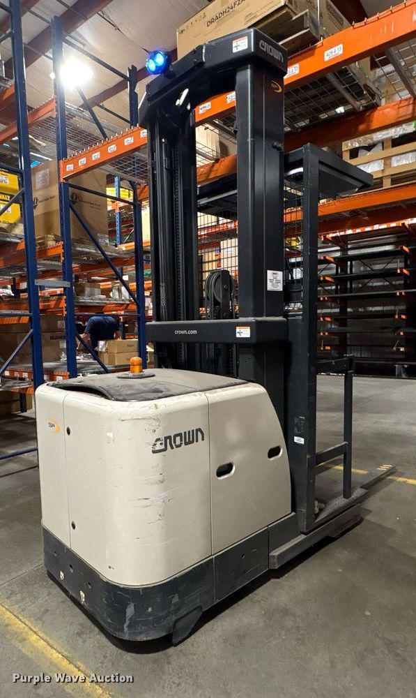 Image of Crown SP3520-30 equipment image 4