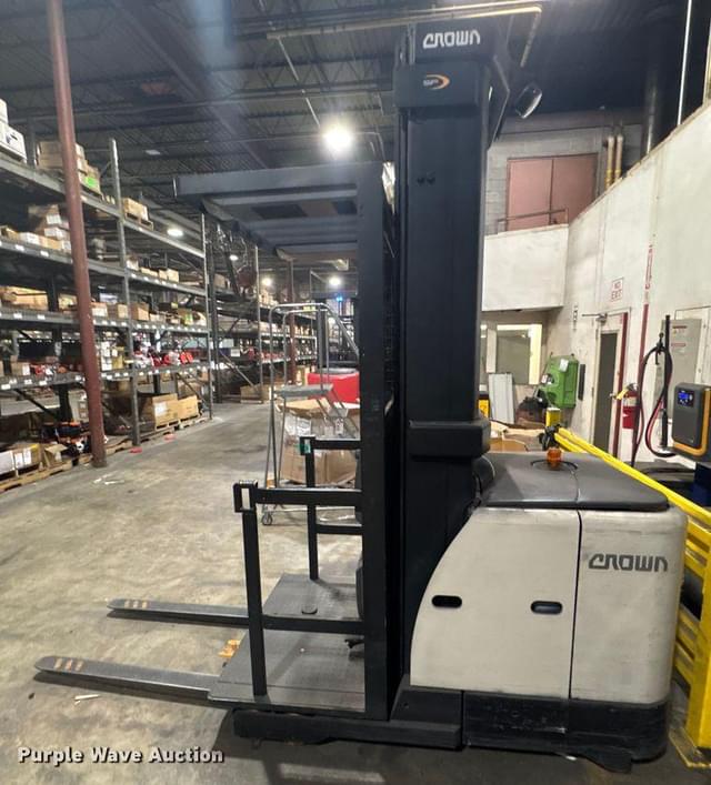 Image of Crown SP3520-30 equipment image 4