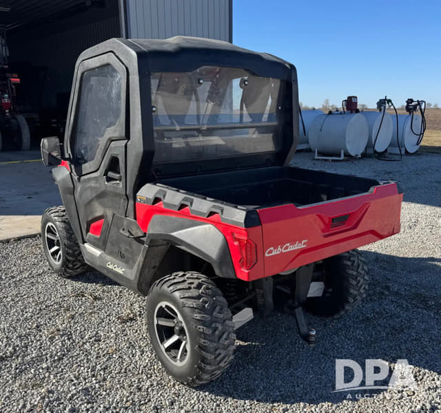 Image of Cub Cadet Challenger 750 equipment image 3