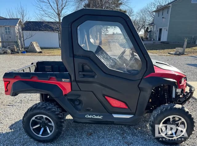 Image of Cub Cadet Challenger 750 equipment image 4