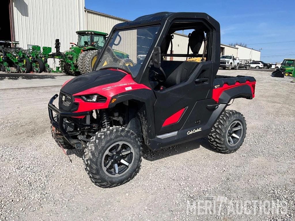 Main image Cub Cadet Challenger 750