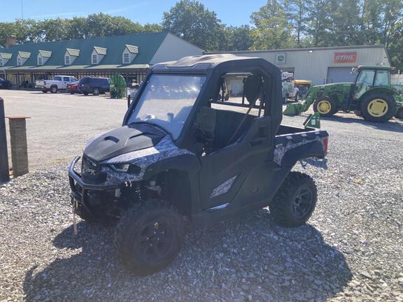 Image of Cub Cadet Challenger 550 Image 1