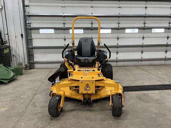 Image of Cub Cadet PRO Z700 equipment image 1