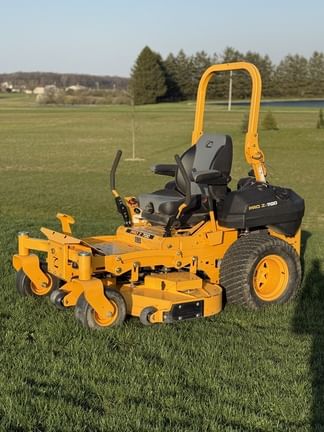 2018 Cub Cadet PRO Z 700 Equipment Image0