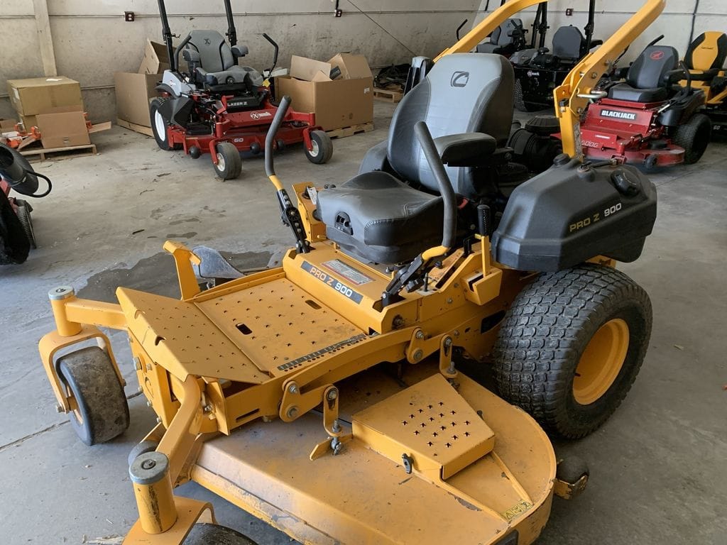 2018 Cub Cadet Pro Z972L Equipment Image0