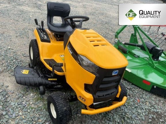 2018 Cub Cadet XT1 LT46 Equipment Image0