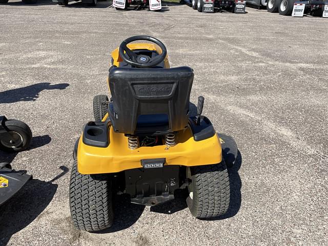 Image of Cub Cadet XT2 equipment image 4