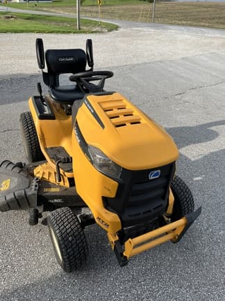 Image of Cub Cadet XT2 SLX50 equipment image 2