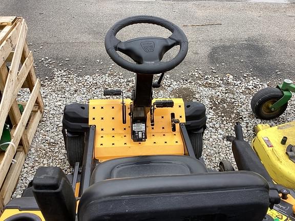 Image of Cub Cadet Z-Force equipment image 3