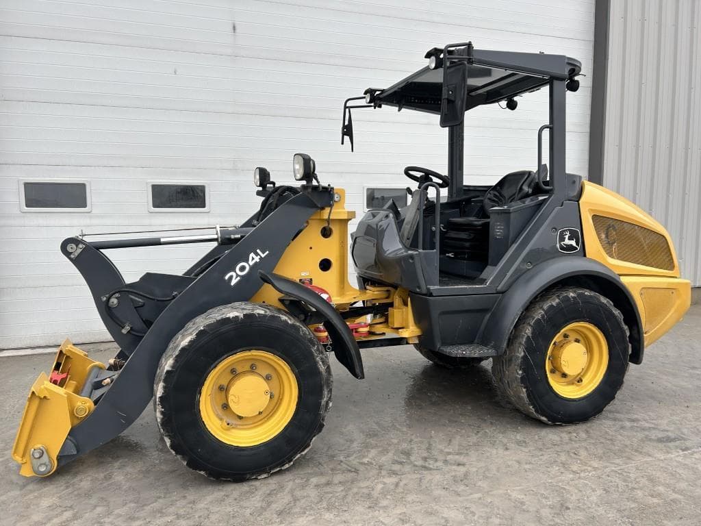 Image of John Deere 204L Primary image
