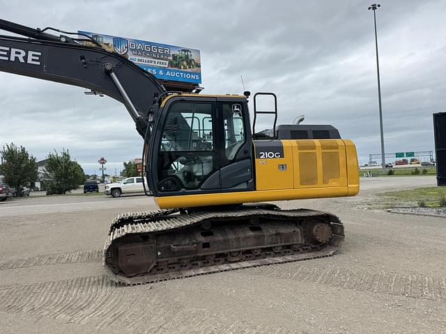 Image of John Deere 210G LC equipment image 3