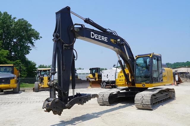 Image of John Deere 210G LC equipment image 1