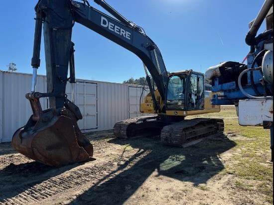 Image of John Deere 250G LC equipment image 1
