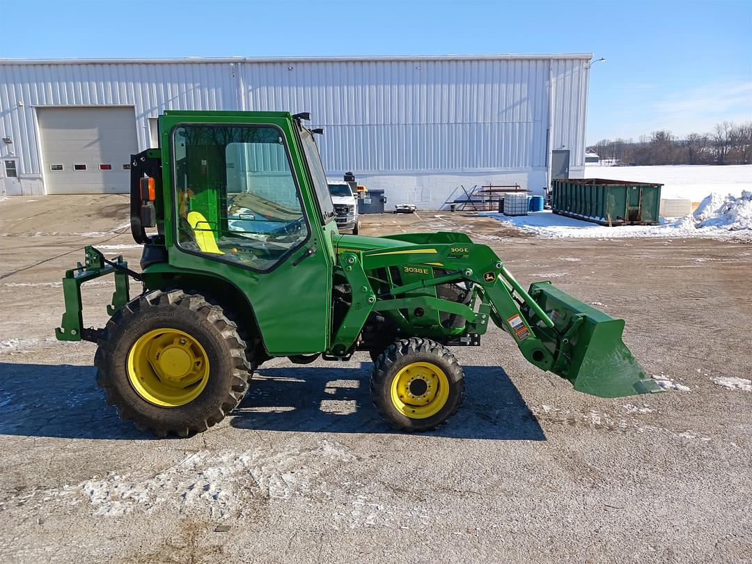 Image of John Deere 3038E Primary image