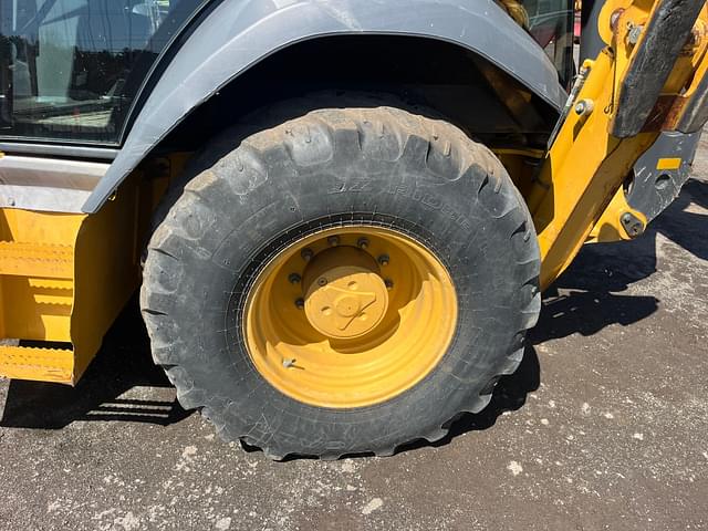Image of John Deere 310L EP equipment image 3