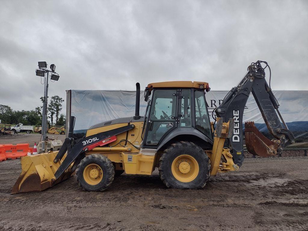 2018 John Deere 310SL Equipment Image0