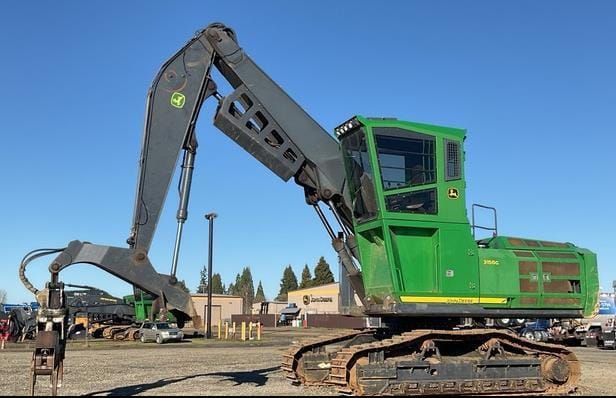 2018 John Deere 3156G Equipment Image0