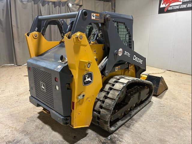 Image of John Deere 317G equipment image 4