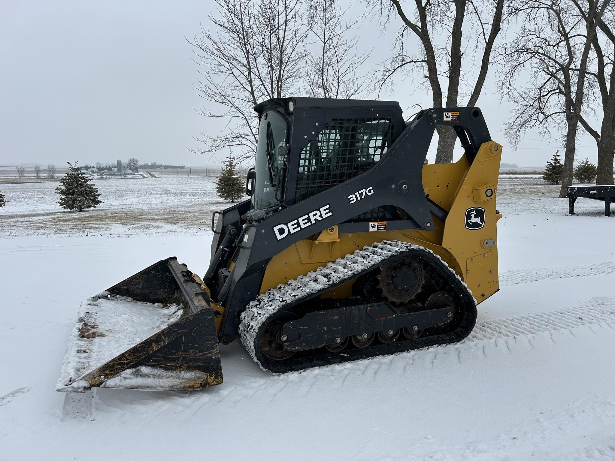 2018 John Deere 317G Equipment Image0