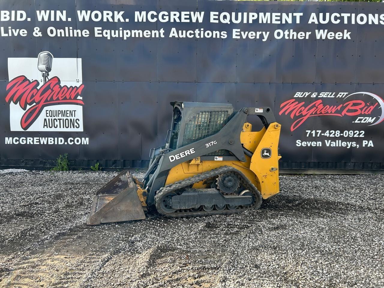 2018 John Deere 317G Equipment Image0