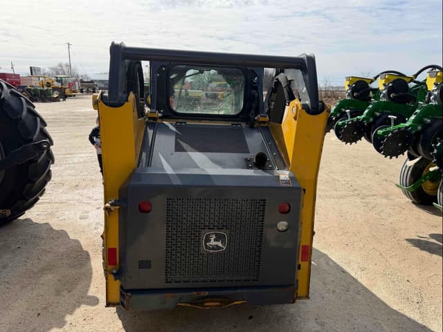 Image of John Deere 318G equipment image 4