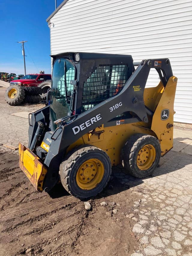 Image of John Deere 318G equipment image 1