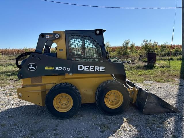 Image of John Deere 320G equipment image 1