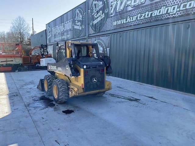 Image of John Deere 320G equipment image 1