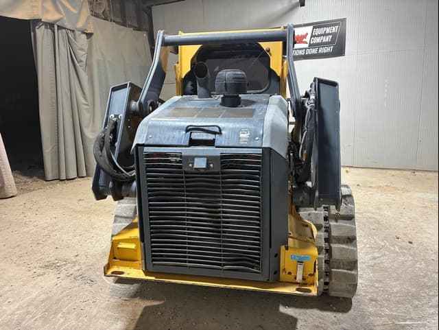 Image of John Deere 331G equipment image 3