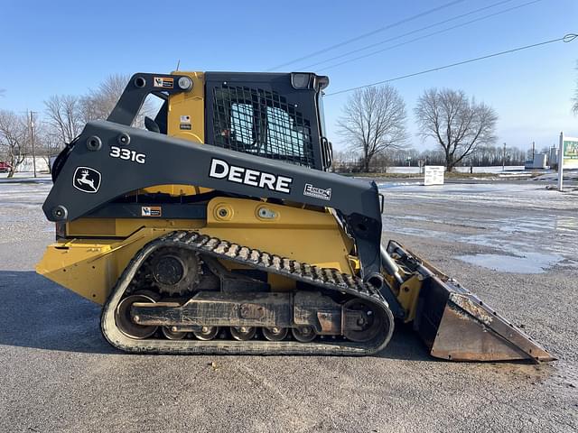 Image of John Deere 331G equipment image 4