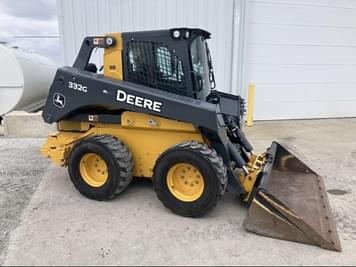 Main image John Deere 332G