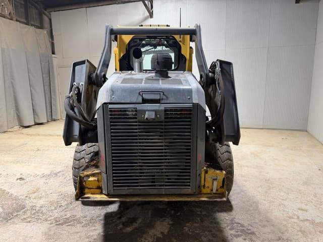 Image of John Deere 332G equipment image 3