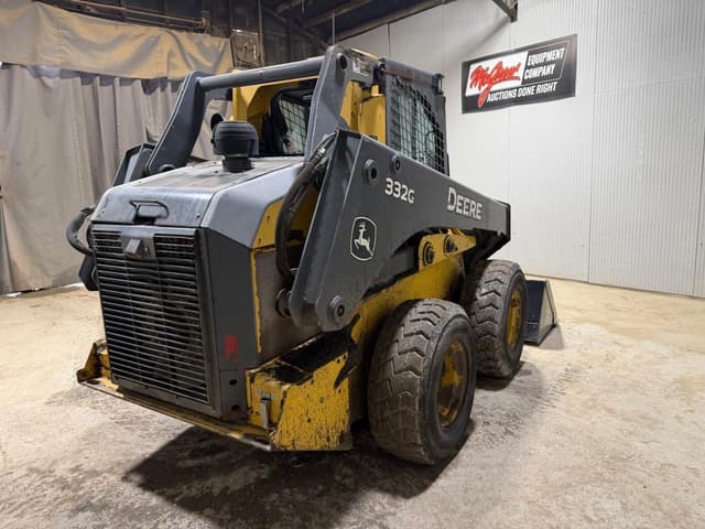 Image of John Deere 332G equipment image 4