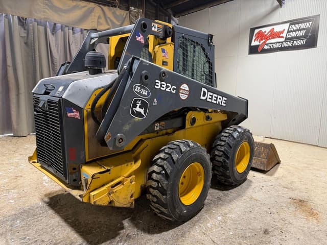Image of John Deere 332G equipment image 4