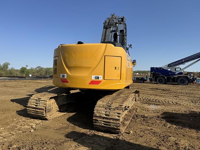 Image of John Deere 345G LC equipment image 3