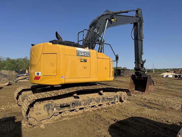 Image of John Deere 345G LC equipment image 2