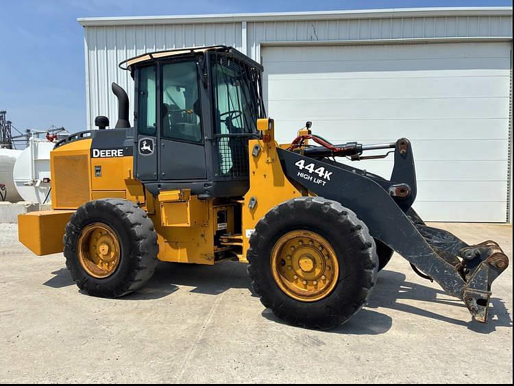 Image of John Deere 444K Primary image