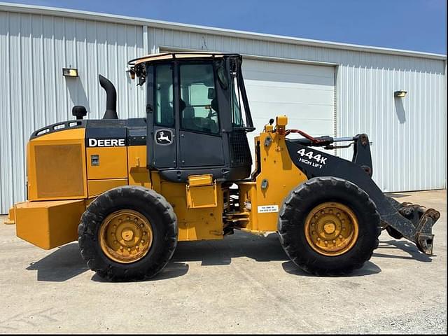 Image of John Deere 444K equipment image 2