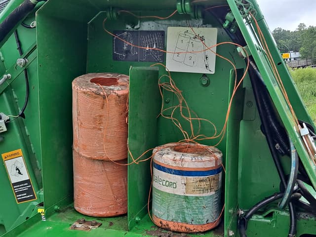Image of John Deere 450E equipment image 2