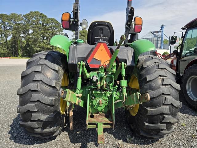Image of John Deere 5075E equipment image 1