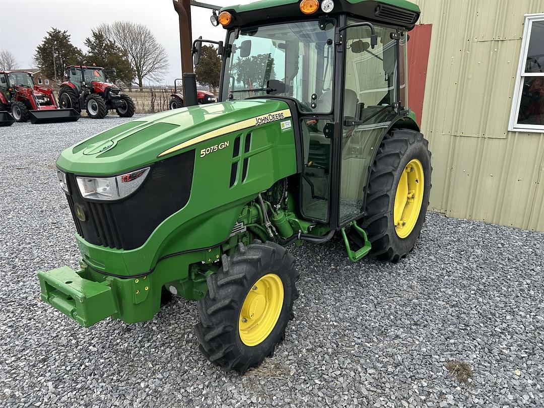 Image of John Deere 5075GN Primary image