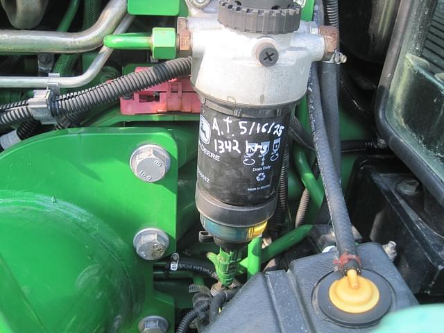 Image of John Deere 5100E equipment image 4