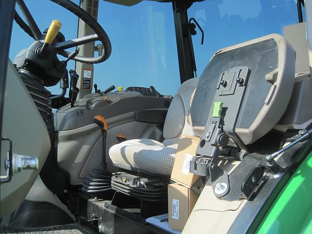 Image of John Deere 5100E equipment image 2
