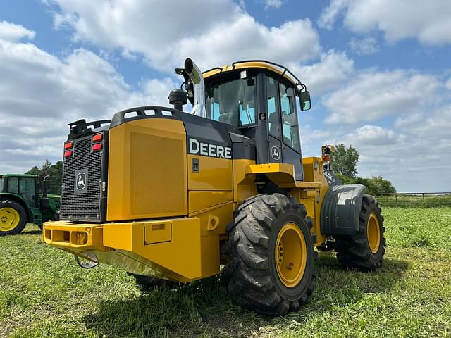 Image of John Deere 544K-II equipment image 4