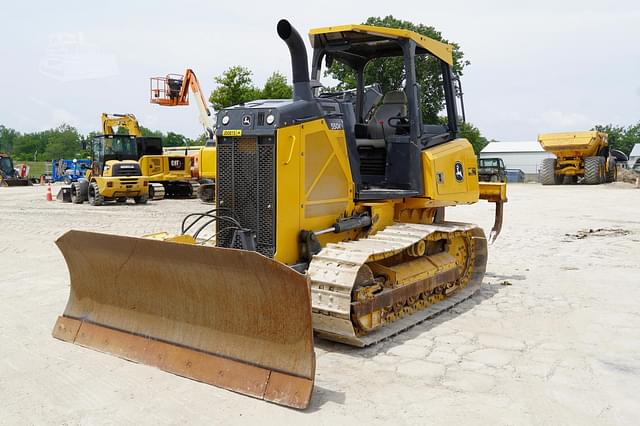 Image of John Deere 550K XLT equipment image 2