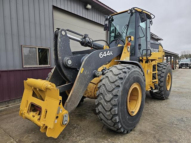 Image of John Deere 644K equipment image 2